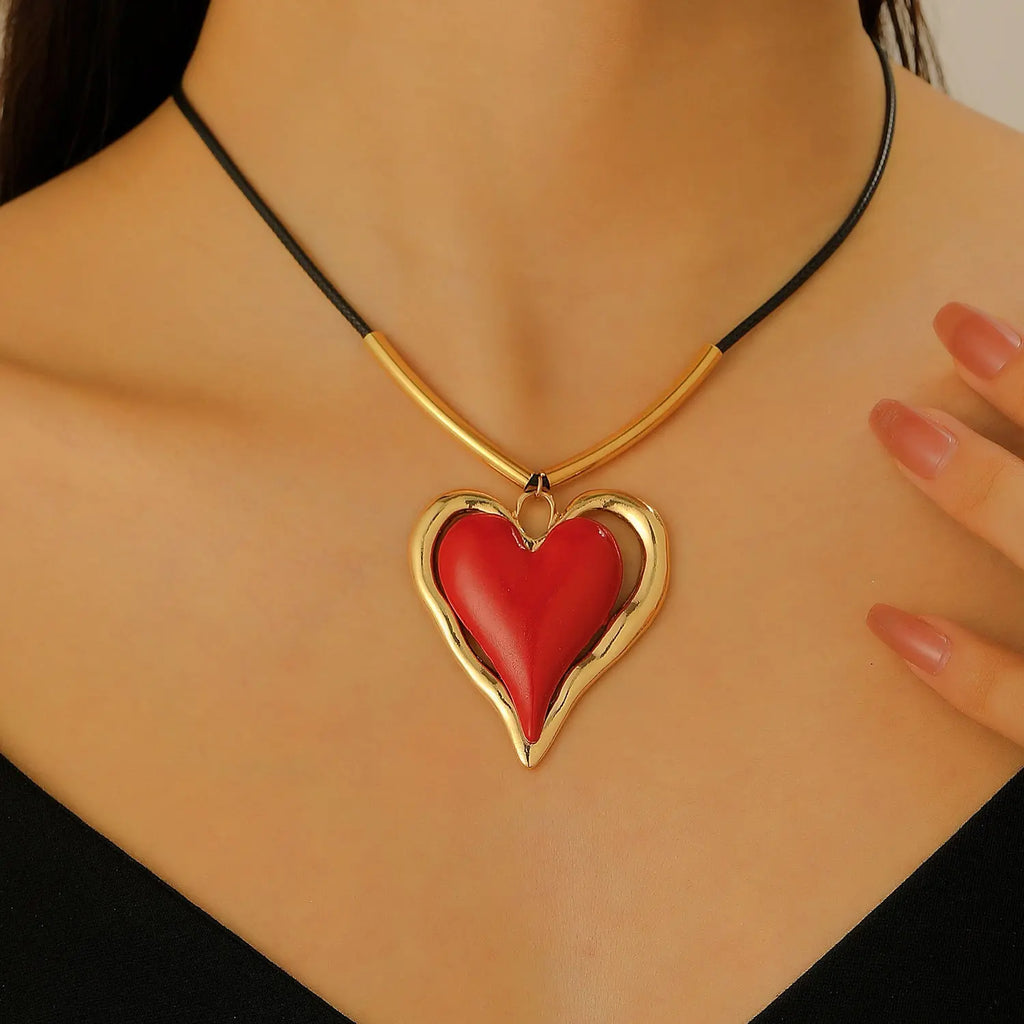 Exaggerated Large Heart Necklace Sweet and Spicy Lolita Style Pendant Clavicle Chain for Women eprolo