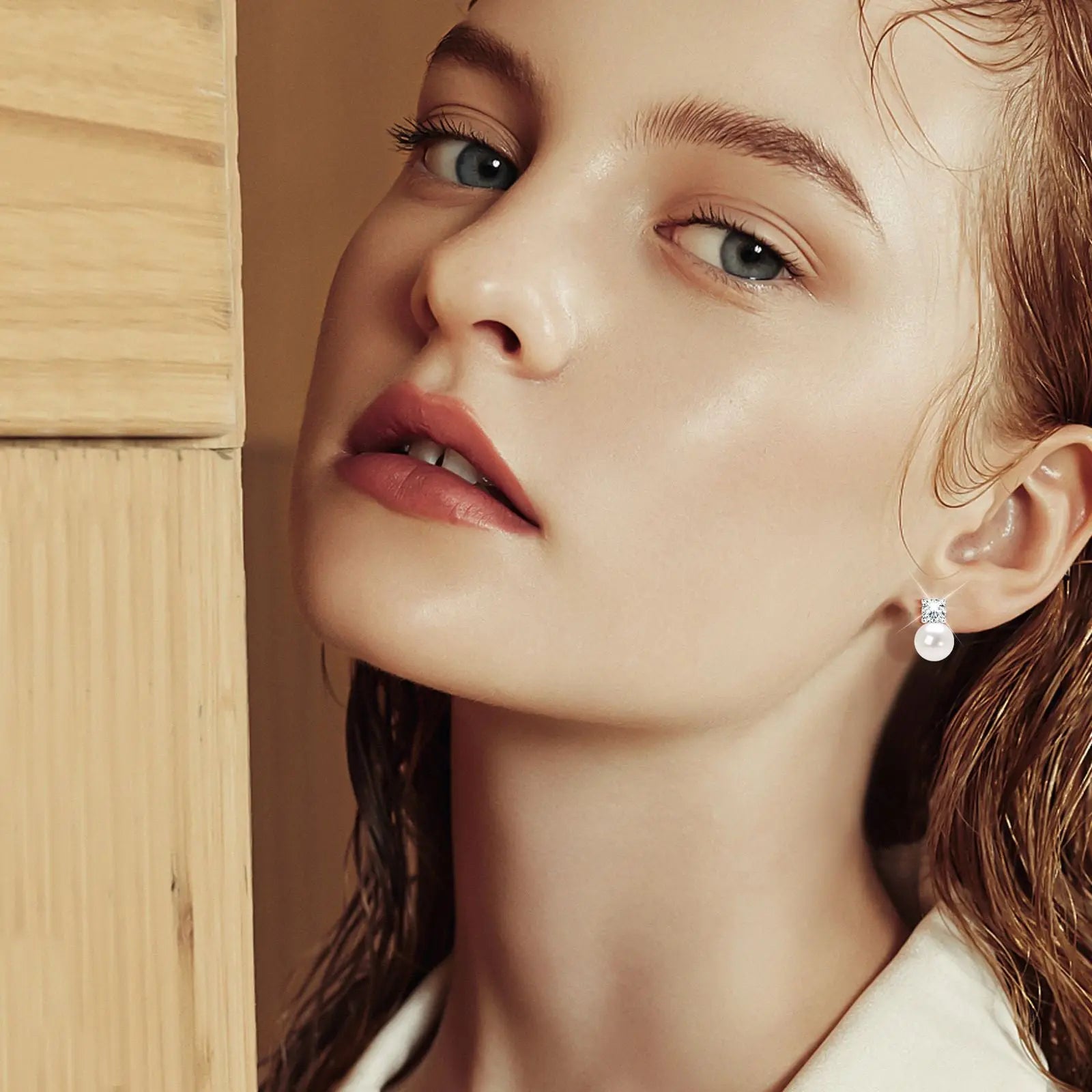 Fashionable freshwater pearl earrings s925 pure silver round strong light bulb earrings eprolo