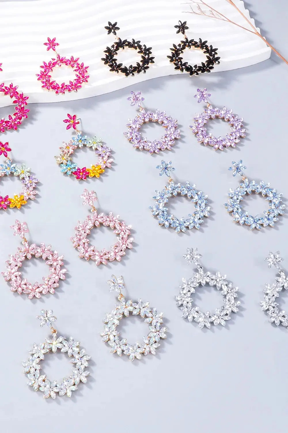 Rhinestone Flower Dangle Earrings eprolo