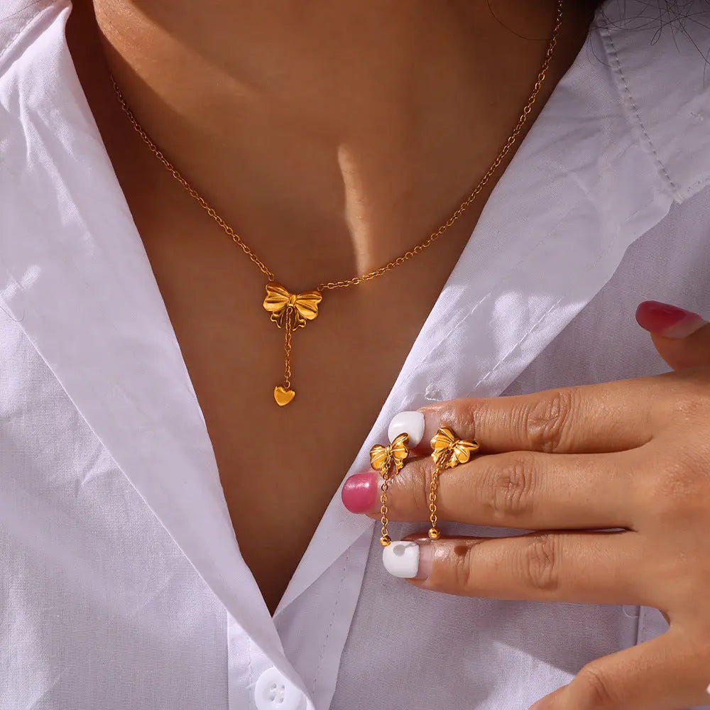 Titanium Steel Gold-Plated Bow Pendant Necklace eprolo